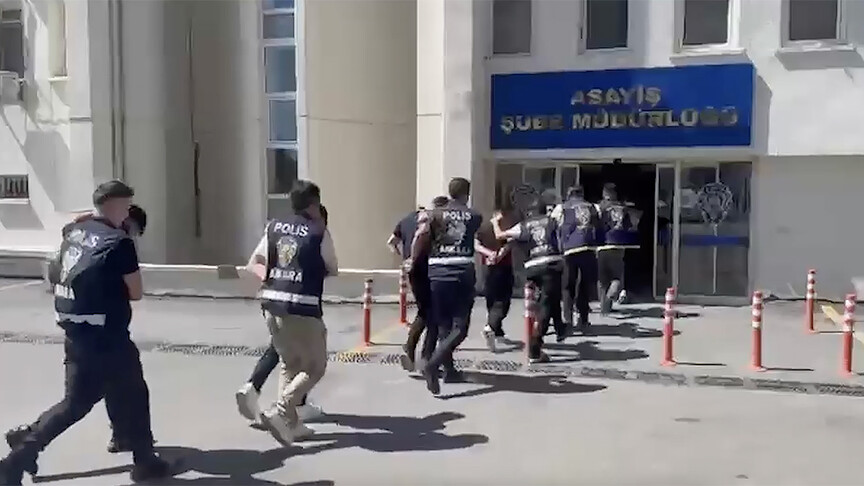 Ankara'da Organize Suç Örgütü Operasyonunda 12 Kişi Tutuklandı