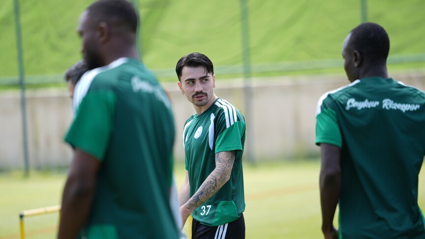 Çaykur Rizespor'un Genç Yıldızı Taha Şahin Yeni Sezon Hedeflerini Açıkladı