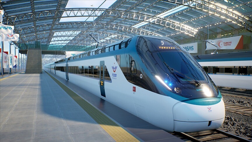 Milli Elektrikli Tren Setleri Uzunköprü-Halkalı Hattında Hizmete Girecek