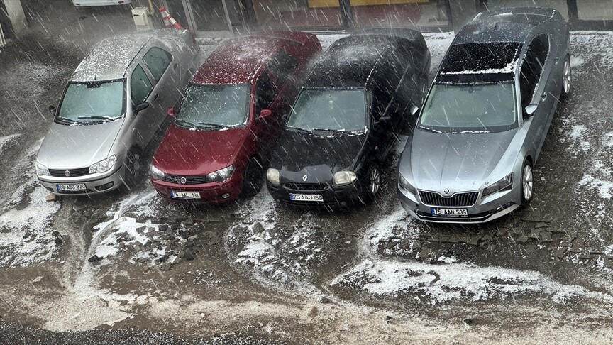 Ardahan'da Sağanak ve Dolu Yağışı Etkili Oldu