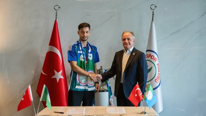 Çaykur Rizespor, Tayyip Talha Sanuç ile Anlaştı