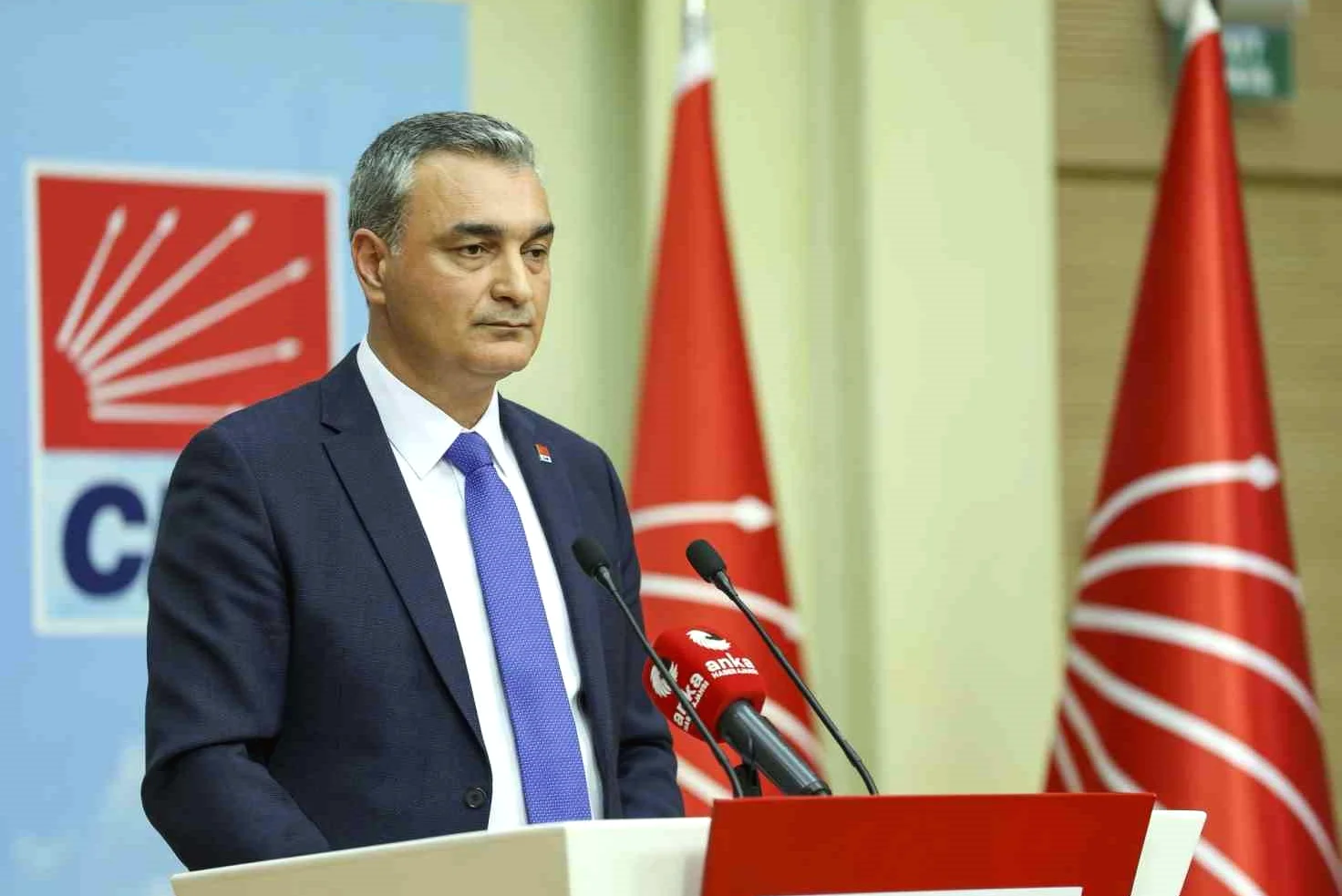 CHP Sözcüsü Müslim Sarı, 4 İl Başkanlığının Görevden Alındığını Açıkladı