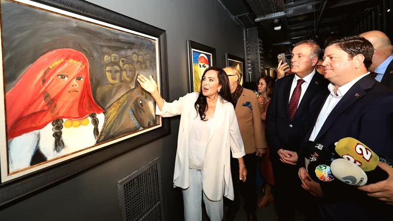 Türkan Şoray ve Yalçın Gökçebağ Eserleri Müze Gazhane'de Sergilendi