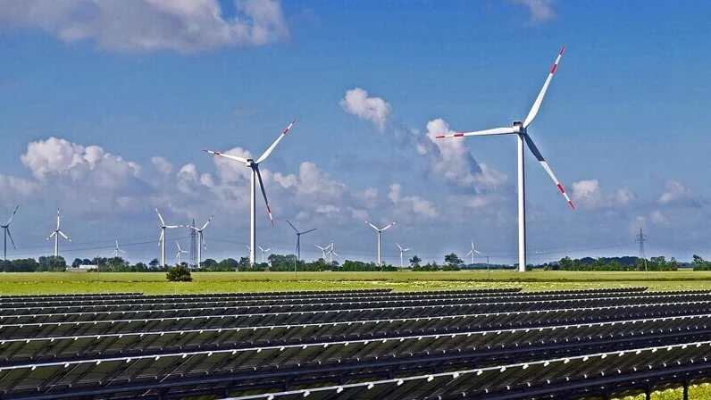 Rüzgar ve Güneş Enerjisi Santralleri İçin Yeni İmar Düzenlemeleri Yapıldı