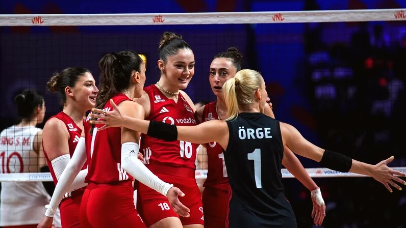 A Milli Kadın Voleybol Takımı, 2026 VNL Finaline Yükseldi