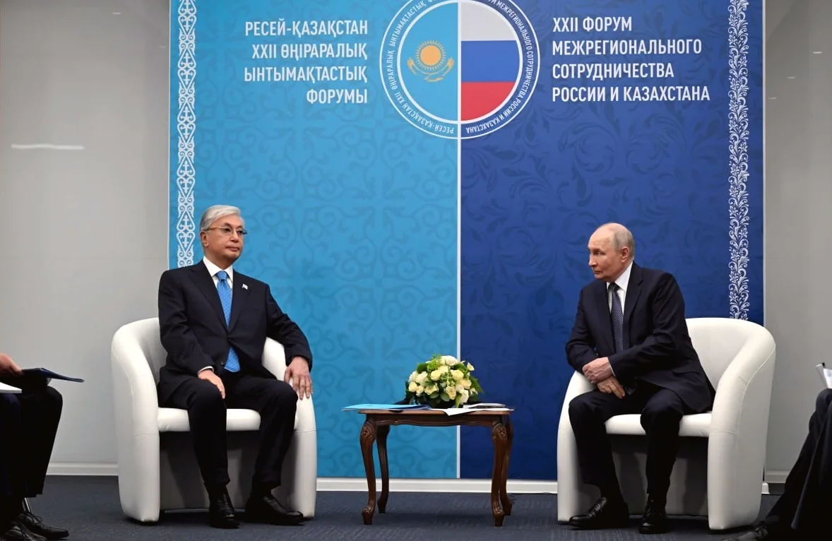 Tokayev, Putin ile Görüşmesinde 'İstanbul Formülü 2.0' ve Ukrayna Savaşının Dondurulmasını Önerdi