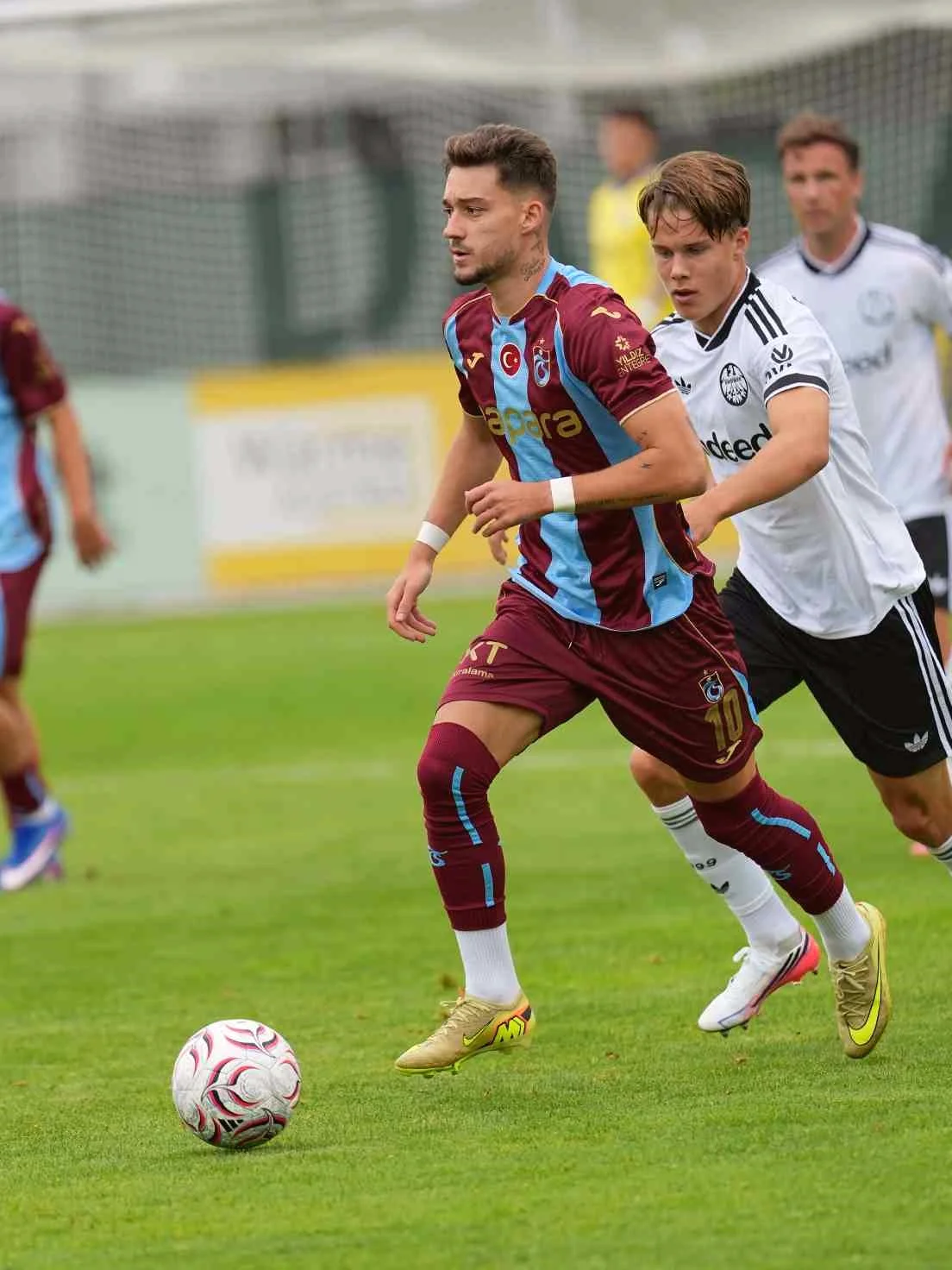 Trabzonspor, Eintracht Frankfurt'a Hazırlık Maçında Yenildi