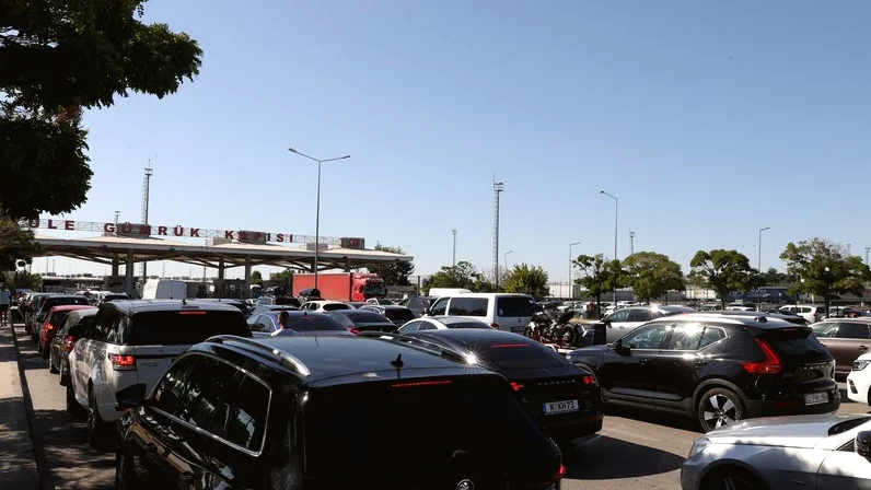 Yabancı Plakalı Araçların Otoyol ve Köprü Geçiş Cezalarına Düzenleme Getirildi