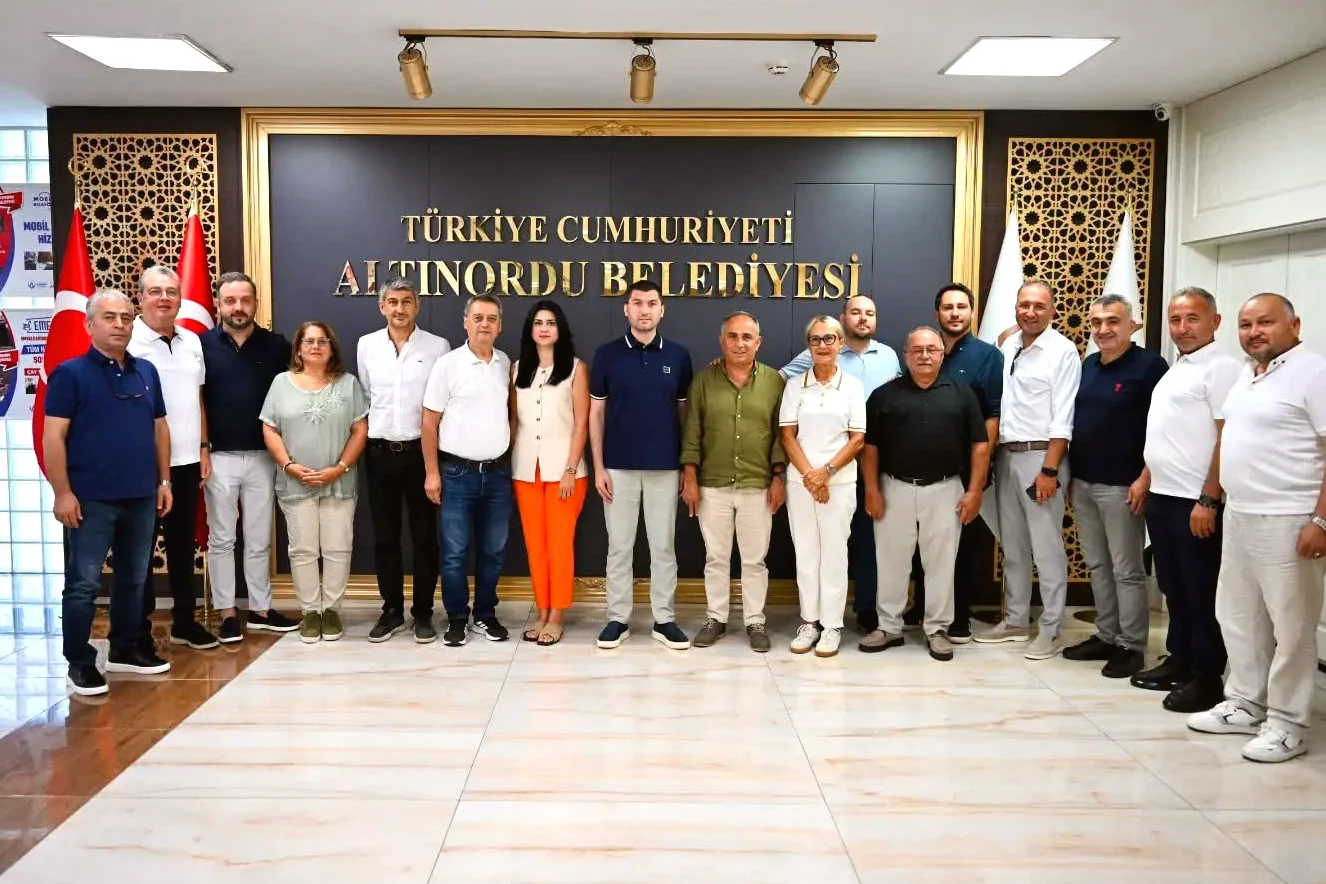 Altınordu Belediye Başkanı Ulaş Tepe, CHP'den İstifa Etti
