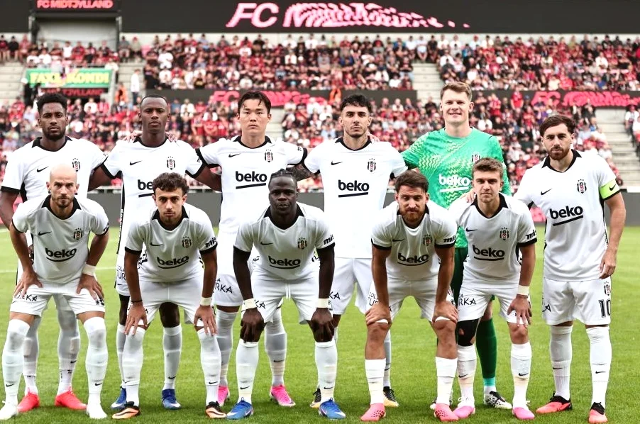 UEFA Avrupa Ligi: Midtjylland ile Beşiktaş Golsüz Beraberlikte İlk Yarısını Tamamladı
