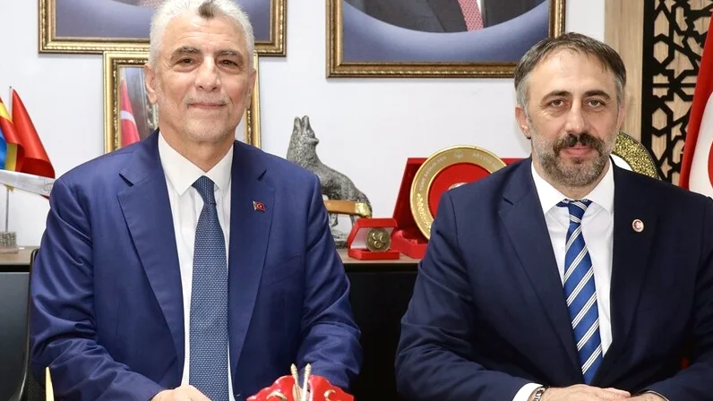 Ticaret Bakanı Bolat, Artvin Esnaflarına 100 Milyon Lira Destek Müjdesi Verdi