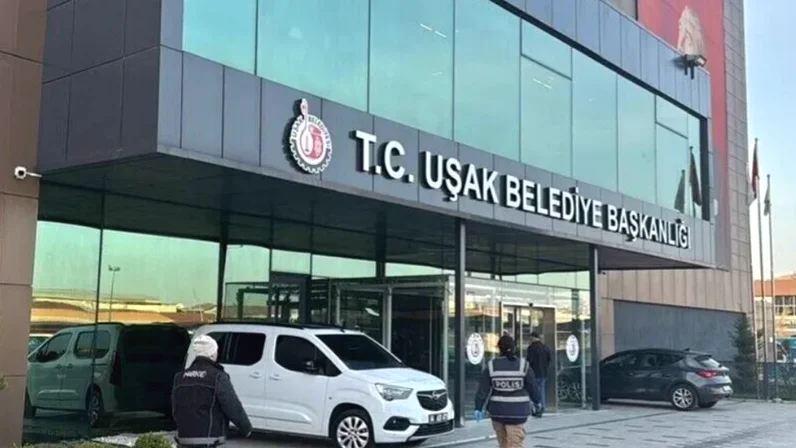Uşak Belediyesi Çalışanlarına Yönelik Operasyonda 9 Kişi Tutuklandı