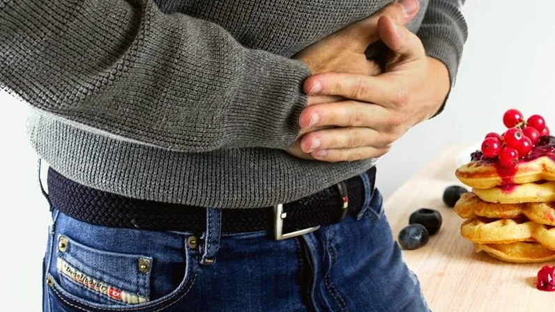 Yaz Aylarında Açıkta Bekletilen Gıdalar Bağırsak Enfeksiyonu Riskini Artırıyor