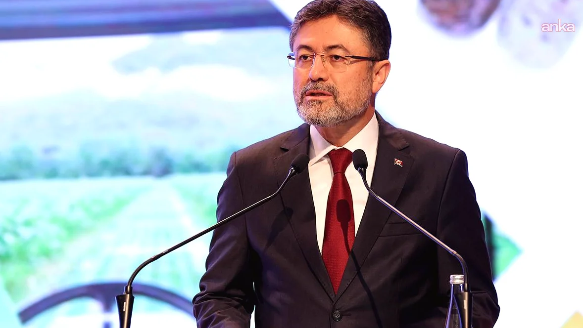 Tarım ve Orman Bakanı Yumaklı, Yangınlarla İlgili Son Durumu Açıkladı