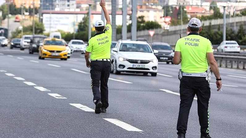 İstanbul'da 14 Gün Süresince Trafiğe Kapanacak Yollar Belirlendi
