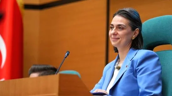 Üsküdar Belediye Başkanı Sinem Dedetaş Görevden Uzaklaştırıldı