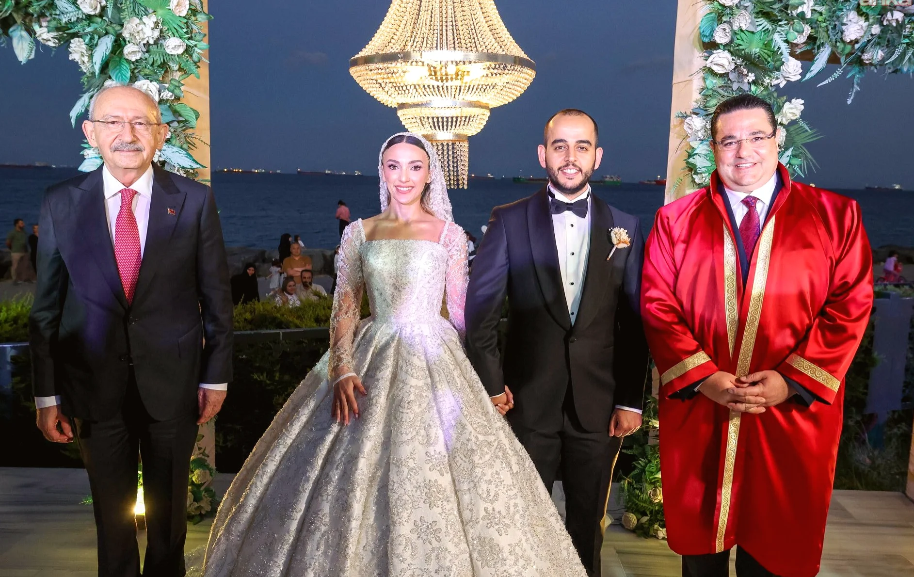 CHP Lideri Kılıçdaroğlu, Düğün Töreninde Nikah Şahidi Oldu - TUHA