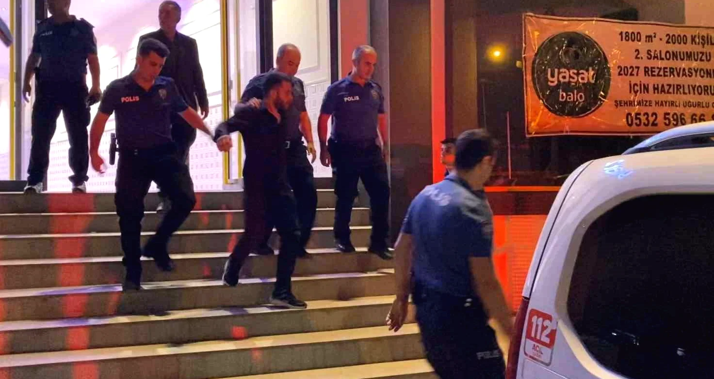 Düğün Eğlencesinde Bıçaklı Kavga: Üç Yaralı