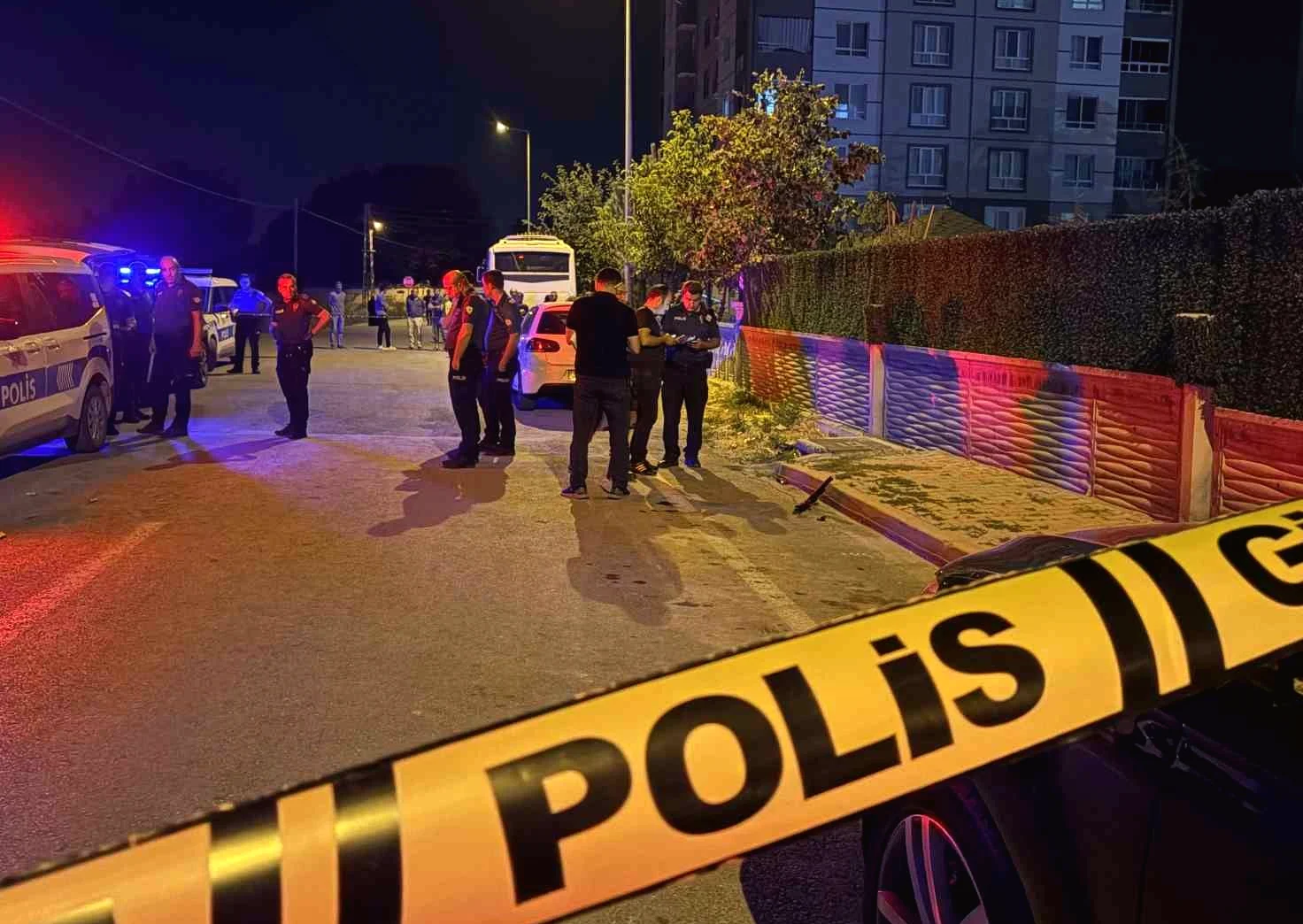 Otoparkta Silahlı Kavga: Bir Çift Yaralandı