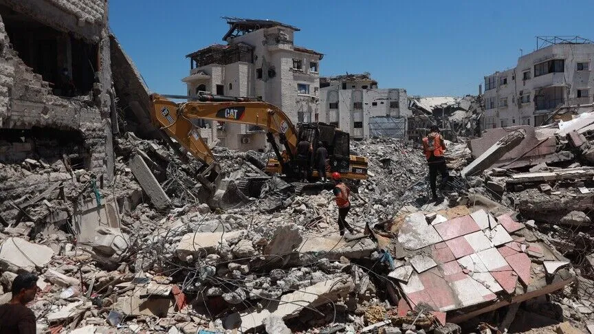 Gazze'de Enkaz Altında Kalan 112 Kişi İçin Cenaze Töreni Düzenlenecek
