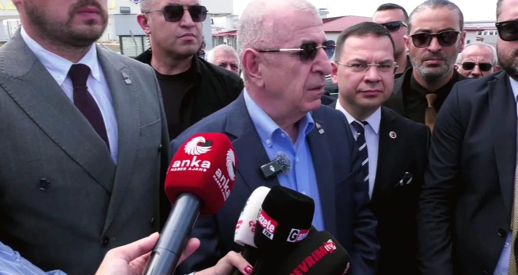 Ümit Özdağ Çorlu Cezaevi'nde Tutukluları Ziyaret Etti: Adalet Mücadelesine Vurgu