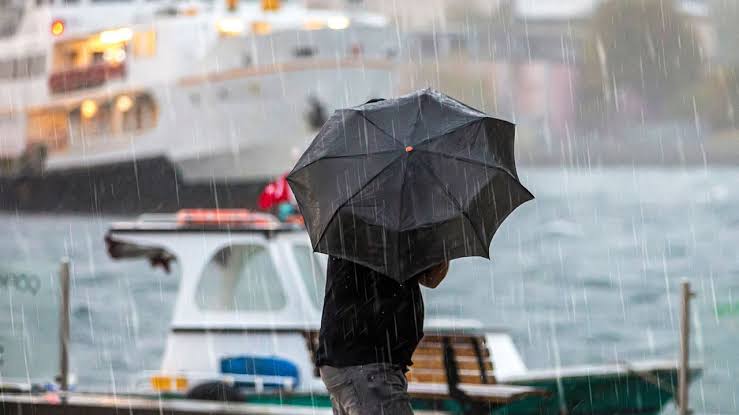 Marmara ve Ege'de Kuvvetli Rüzgar Uyarısı: Fırtına Geliyor