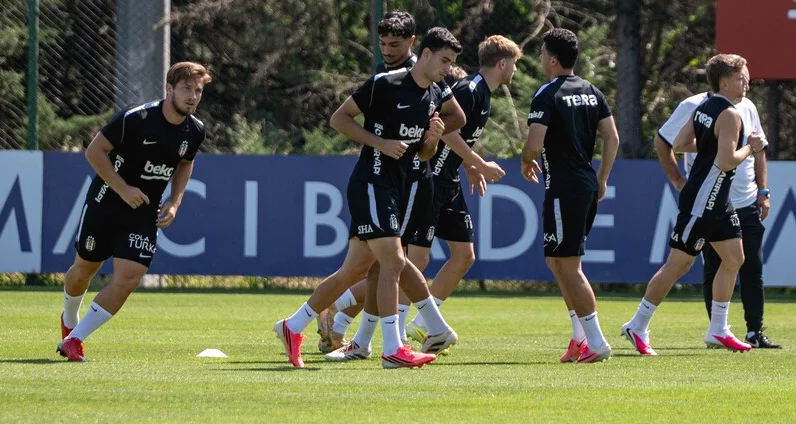 Beşiktaş, Çekya'da Hradec Kralove ile UEFA Avrupa Ligi Mücadelesine Çıkıyor