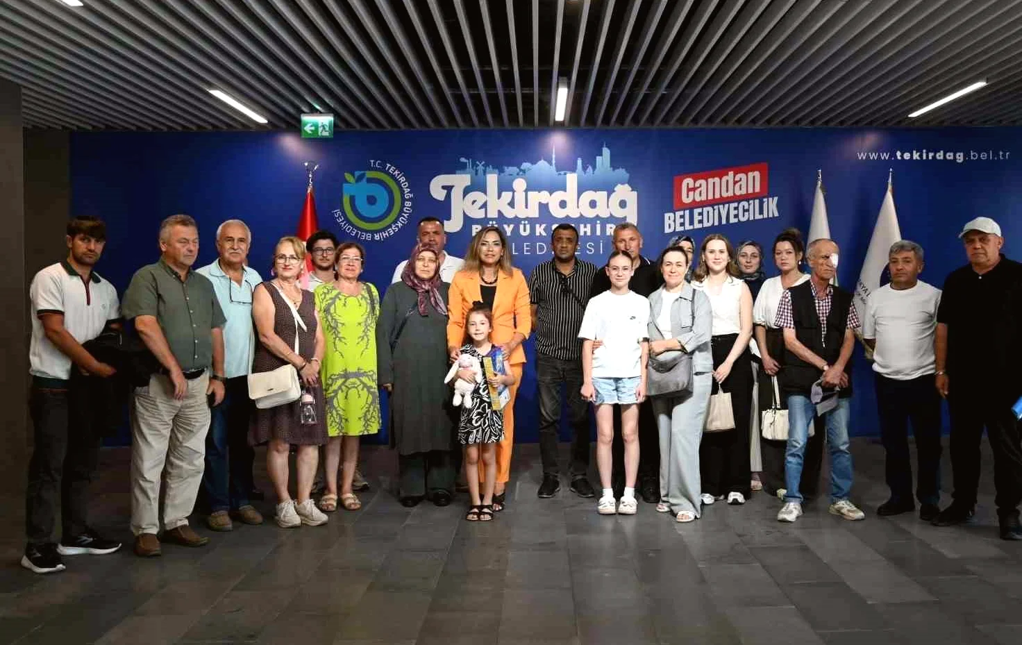 Tekirdağ Belediye Başkanı Yüceer, Vatandaşlarla Buluşarak Talepleri Dinledi