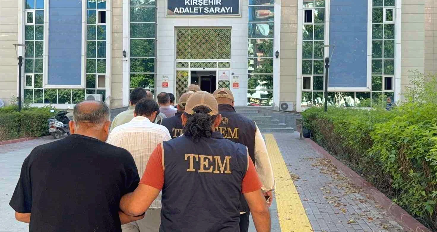 FETÖ'ye Yönelik Kırşehir Merkezli Operasyon: 8 Şüpheli Gözaltında