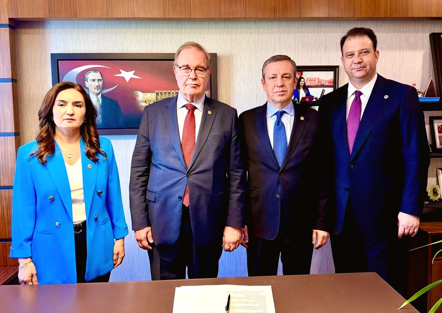 CHP'den Tarihi Adım: Toplumsal Bütünleşme Yasası TBMM'ye Sunuldu