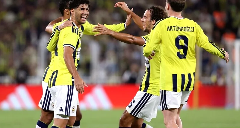 Fenerbahçe, Sturm Graz'ı 2-0'lık Skorla Geçti