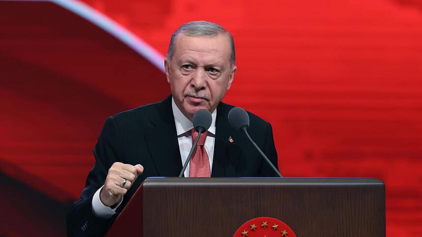 Cumhurbaşkanı Erdoğan'dan Yeni Kanuna İlişkin Açıklama: Milletimizin Hassasiyetlerine Saygı Gösteriyoruz