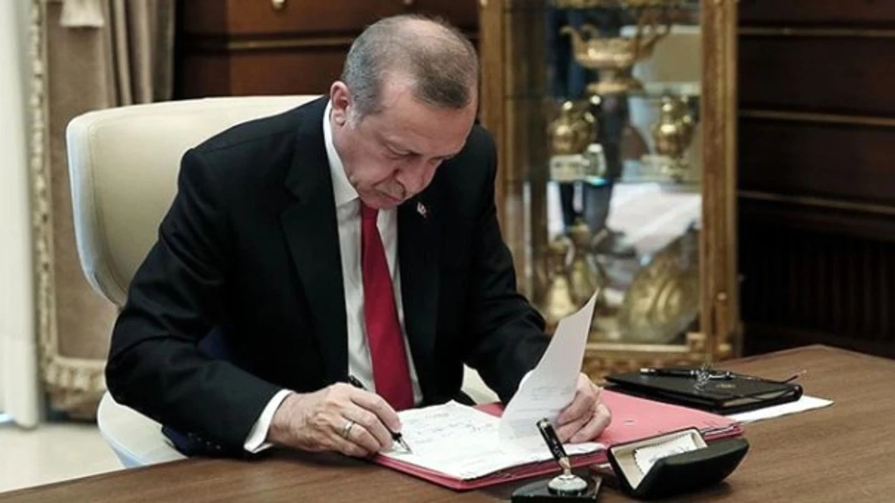 Cumhurbaşkanı Erdoğan'dan Atama Kararları: 9 Ülkeye Büyükelçi, 10 Üniversiteye Rektör Görevlendirildi